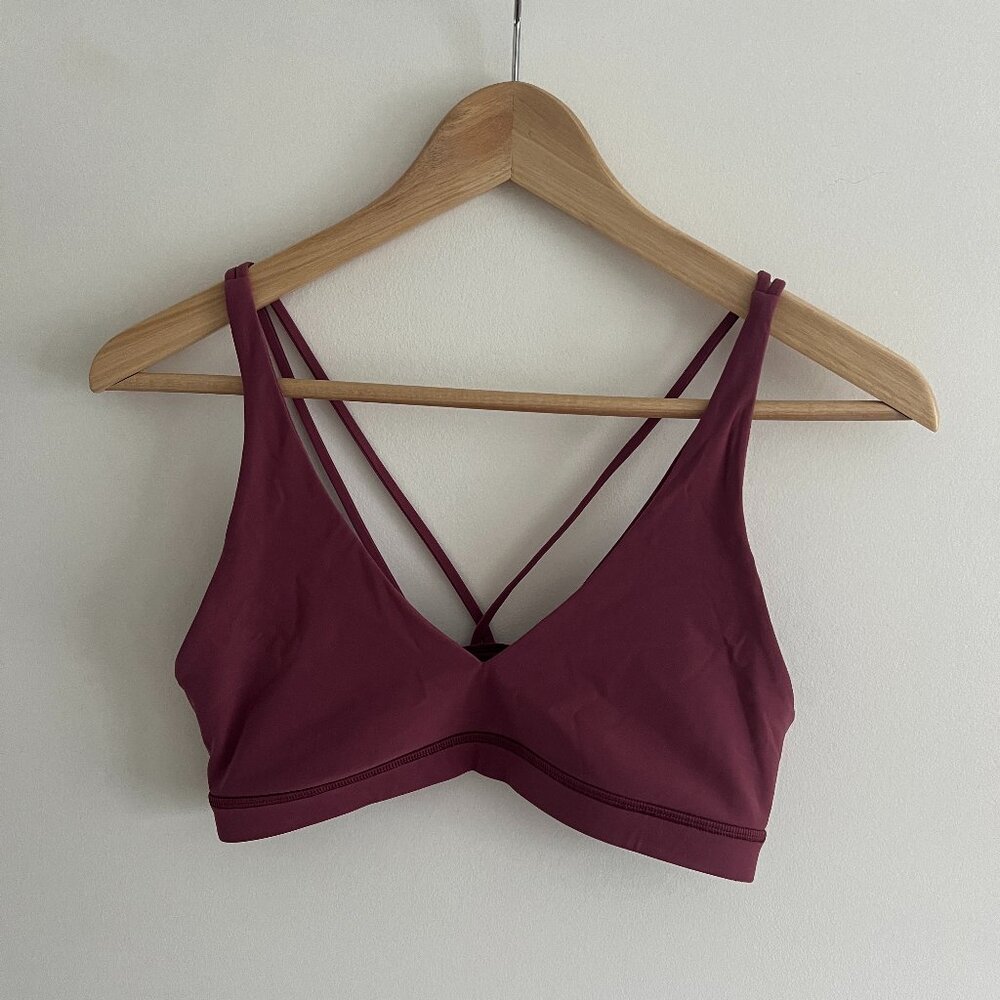 Lululemon sports bra